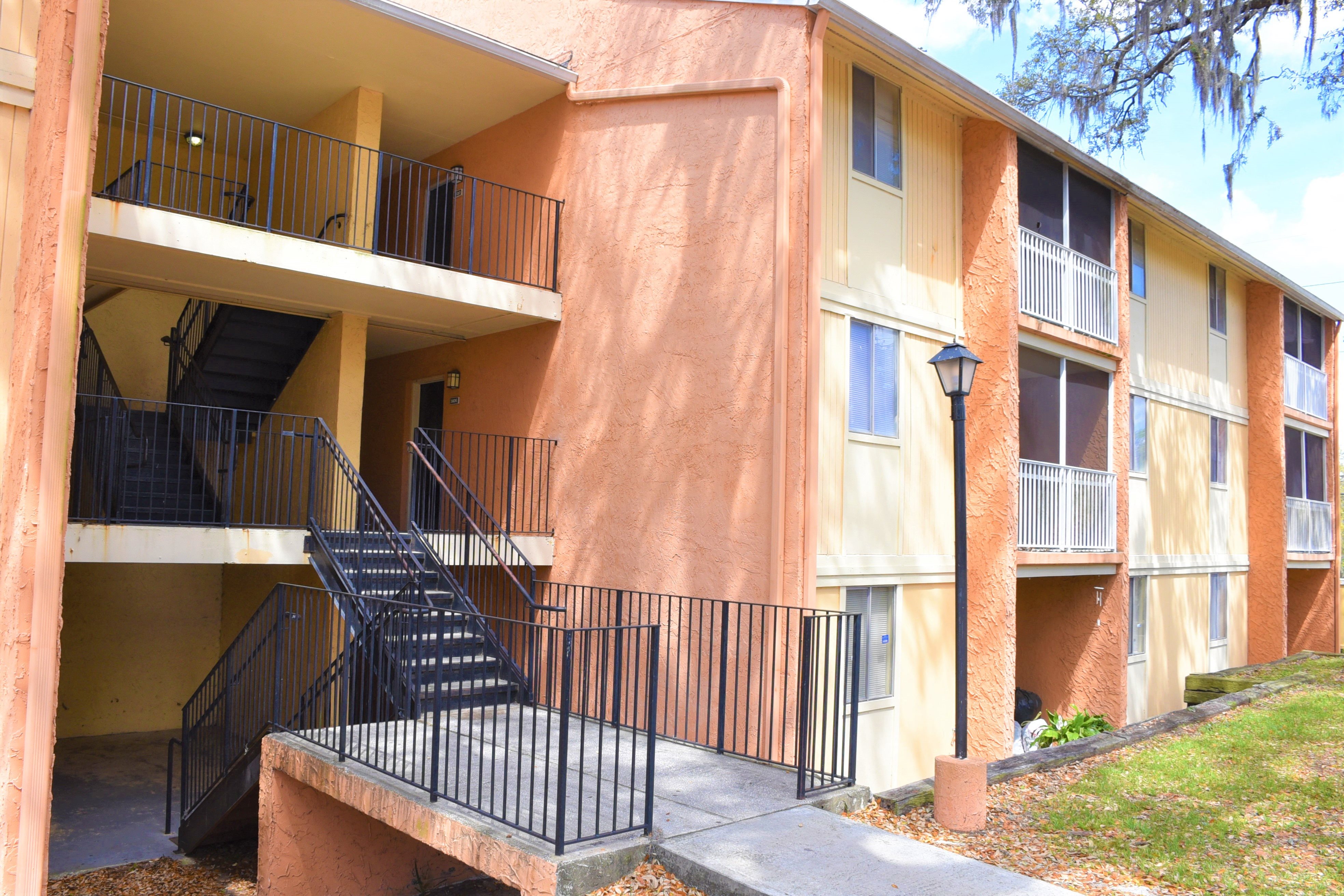 Photos and Video of Red Bay Apartment Complex in Jacksonville, FL